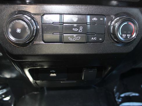 Used 2017 Ford F150 XLT w/ Trailer Tow Package image 20