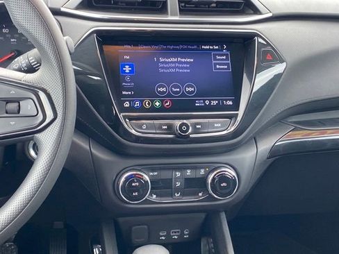 Certified 2023 Chevrolet TrailBlazer LT w/ Convenience Package image 9