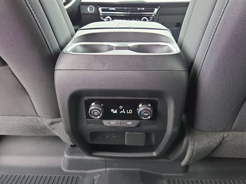 New 2026 Chevrolet Traverse LT w/ Driver Confidence Package FWD image 13