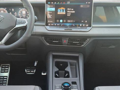 New 2026 Volkswagen Tiguan SE R-Line image 13