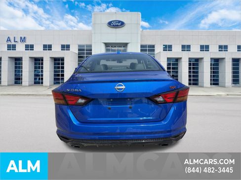 Used 2025 Nissan Altima 2.5 SR FWD image 9