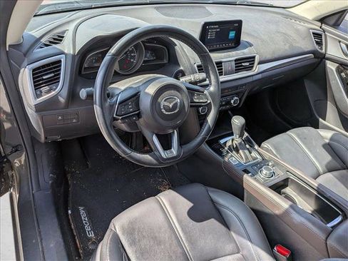 Used 2017 MAZDA MAZDA3 Touring FWD image 9