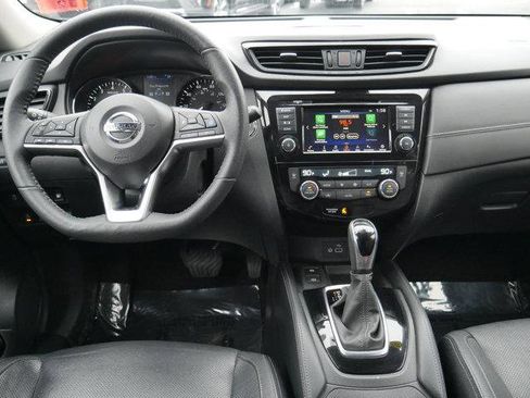 Used 2020 Nissan Rogue SL w/ Premium Package AWD/4WD image 16