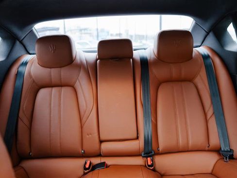 Used 2017 Maserati Quattroporte S GranSport Q4 image 33