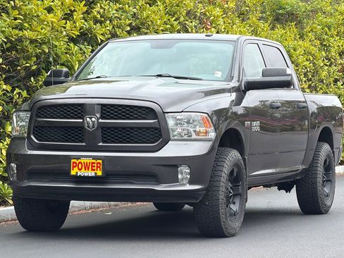Used 2016 RAM 1500 Express AWD/4WD image 8