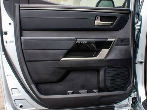 Used 2025 Toyota Tundra Limited image 11