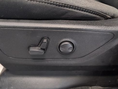Used 2023 RAM 1500 Big Horn AWD/4WD image 12