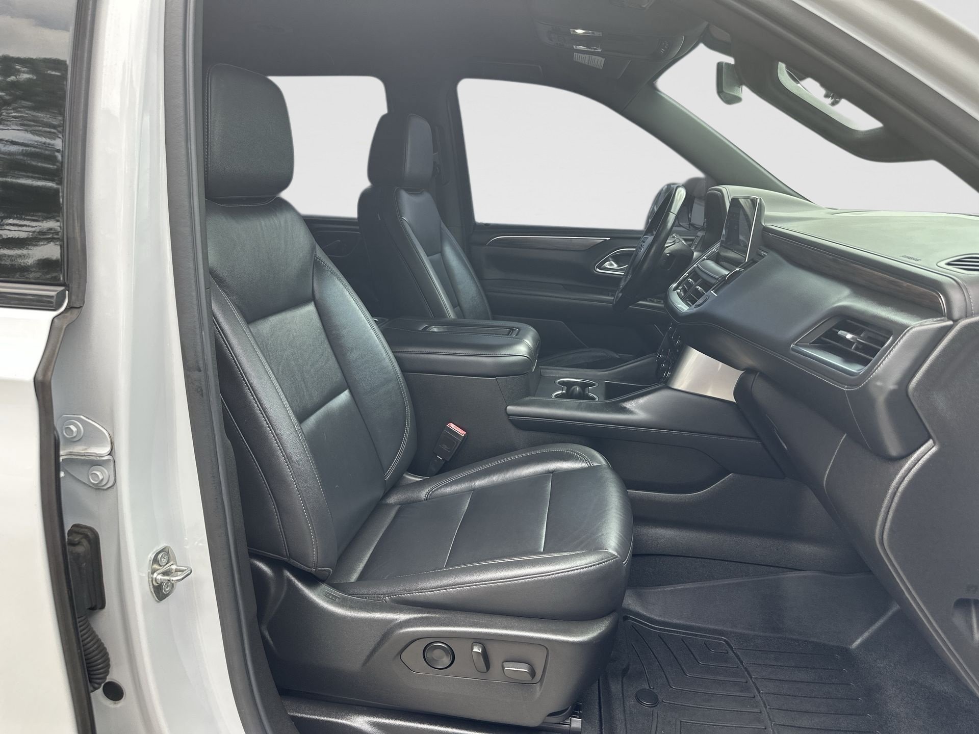 Used 2021 Chevrolet Tahoe Z71 AWD/4WD image 27
