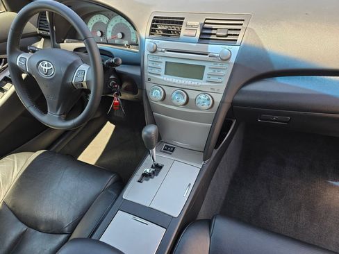 Used 2007 Toyota Camry SE FWD image 10