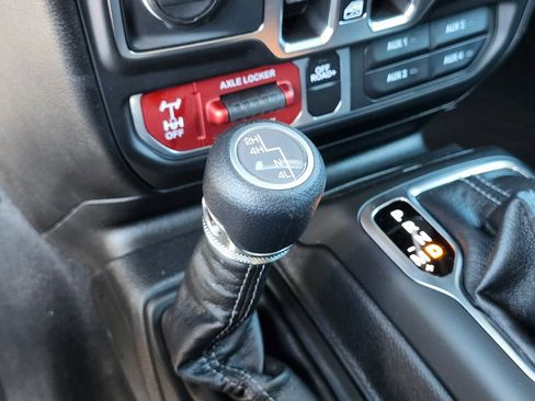 New 2026 Jeep Gladiator Sport AWD/4WD image 25