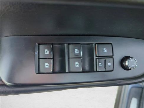 Used 2014 Toyota Highlander Limited image 10