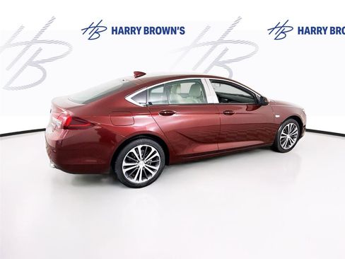Used 2018 Buick Regal Essence w/ Driver Confidence Package #1 image 33