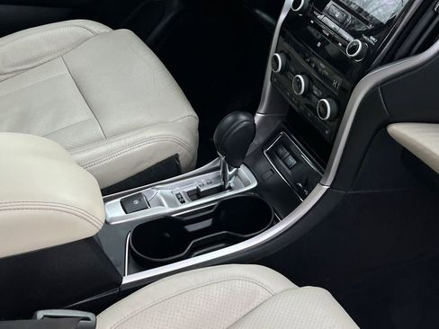 Used 2021 Subaru Ascent Premium w/ Convenience Package image 15