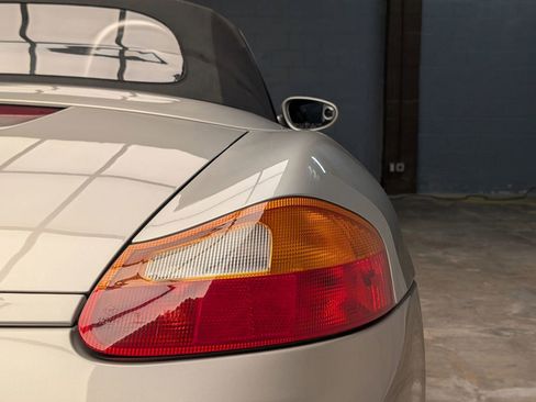 Used 2002 Porsche Boxster S image 26