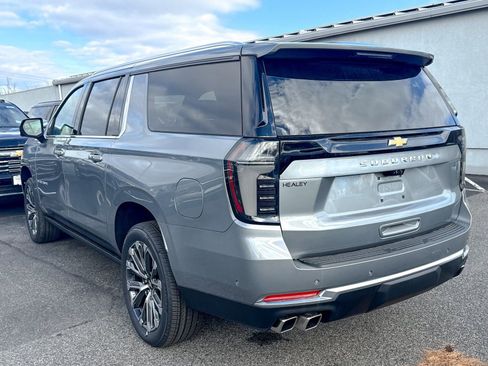 New 2026 Chevrolet Suburban High Country image 6