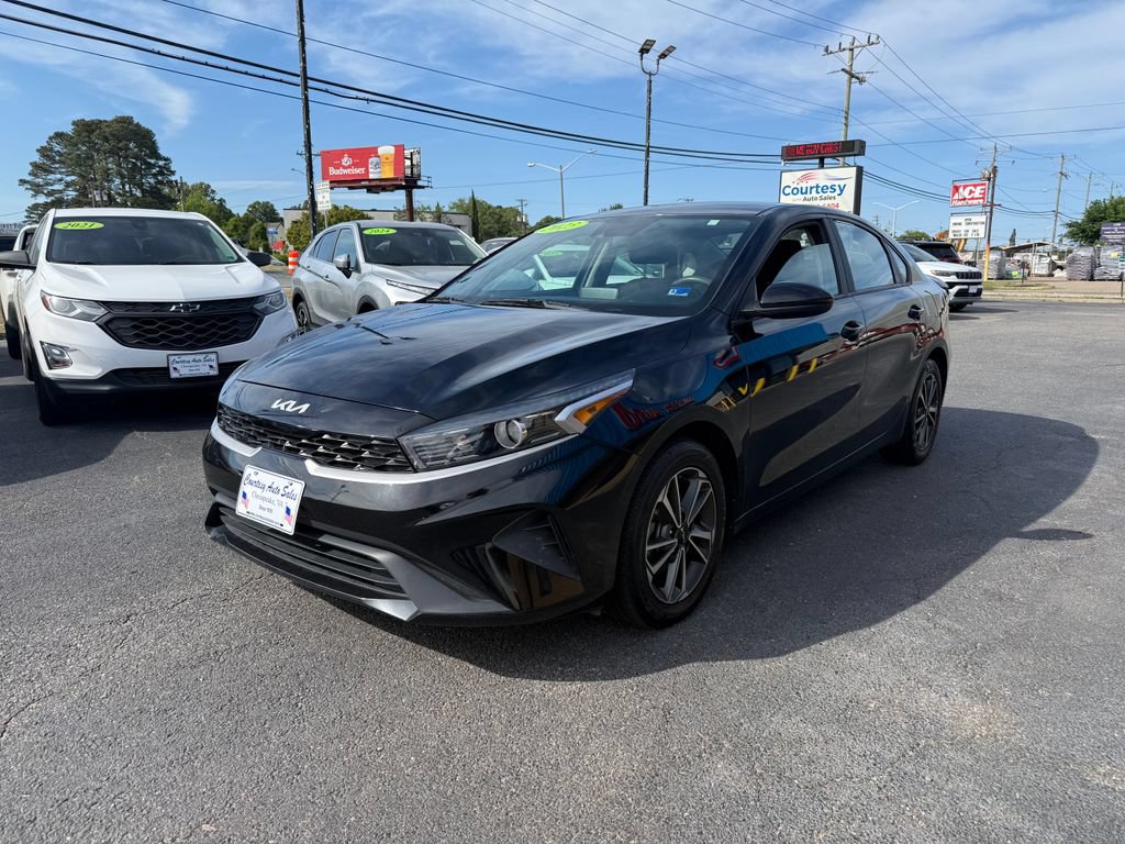 Used 2023 Kia Forte LXS FWD image 5