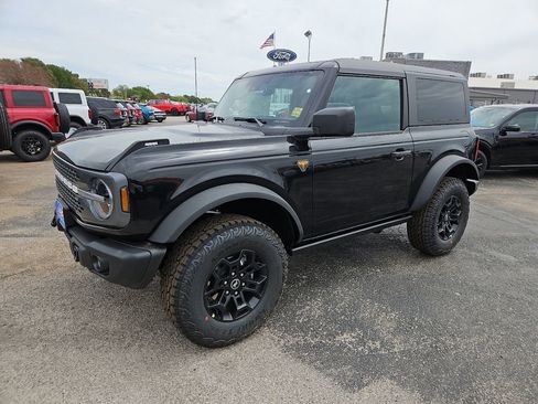 New 2026 Ford Bronco Badlands image 5