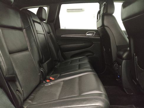 Used 2018 Jeep Grand Cherokee Limited w/ Luxury Group II AWD/4WD image 19