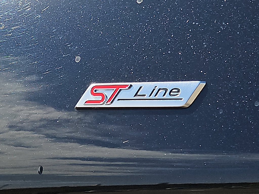 Used 2025 Ford Explorer ST-Line AWD/4WD image 11