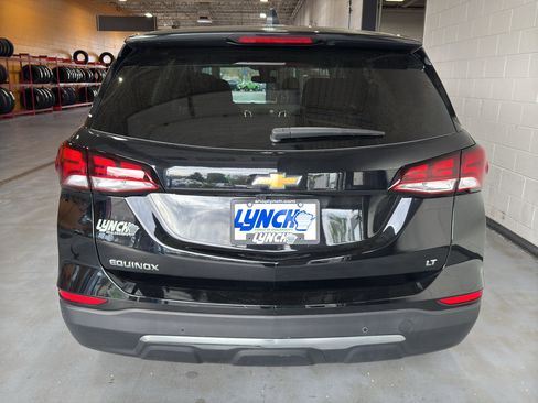Used 2024 Chevrolet Equinox LT w/ LPO, Floor Liner Package FWD image 4