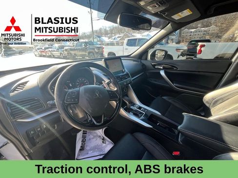 Used 2023 Mitsubishi Eclipse Cross SEL image 10