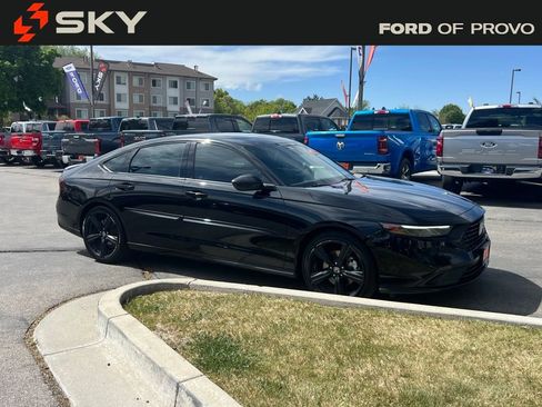 Used 2024 Honda Accord Sport image 5