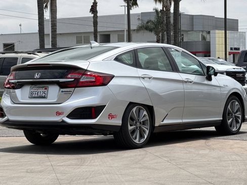 Used 2018 Honda Clarity Touring image 4