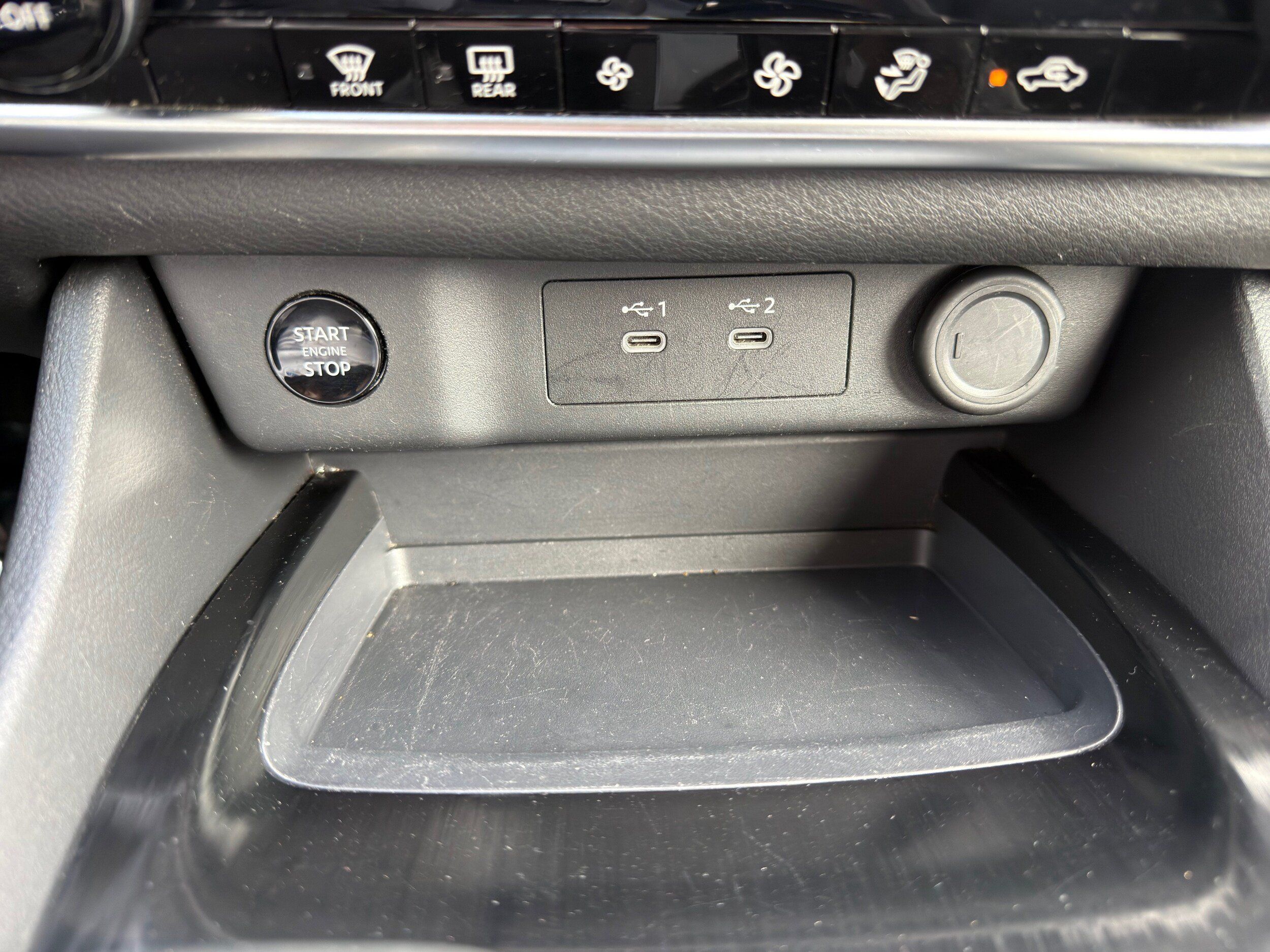Used 2024 Nissan Rogue SV AWD/4WD image 35