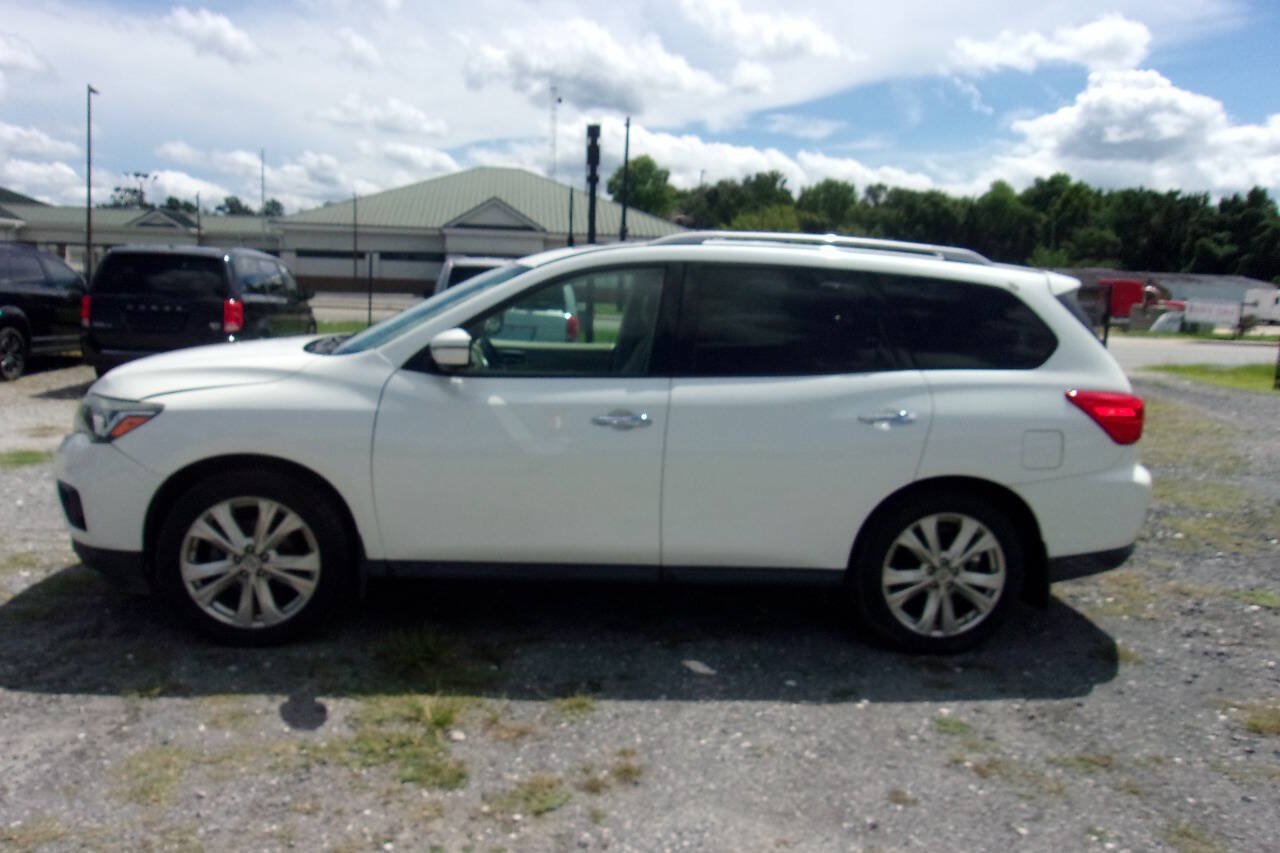 Used 2018 Nissan Pathfinder SL w/ SL Premium Package AWD/4WD image 4