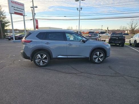 Certified 2023 Nissan Rogue SL w/ SL Premium Package image 8