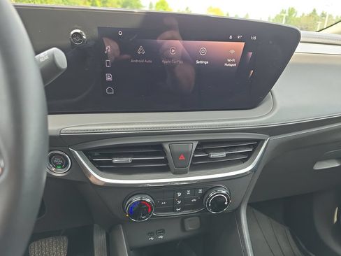 Used 2024 Buick Encore GX Preferred FWD image 21