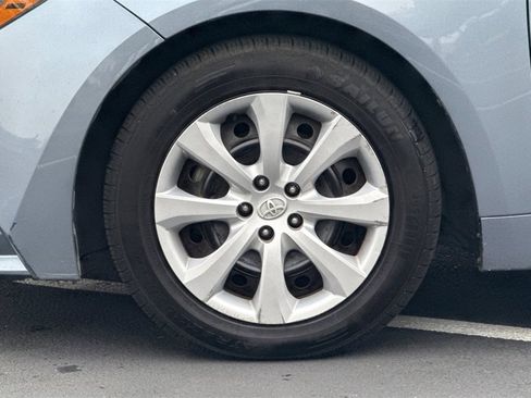 Used 2023 Toyota Corolla LE image 14