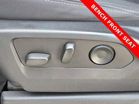 Used 2023 Chevrolet Silverado 1500 Custom image 14