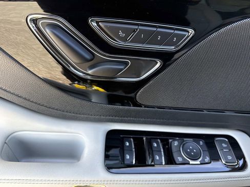 New 2026 Lincoln Aviator 2WD image 20