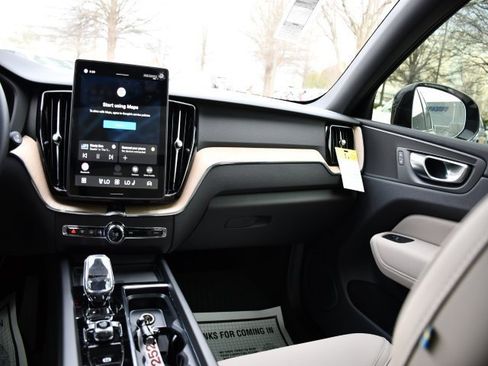 New 2026 Volvo XC60 T8 Plus w/ Protection Package Premier image 19