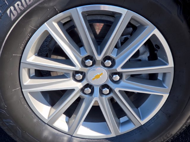 Certified 2023 Chevrolet Traverse LT FWD image 9
