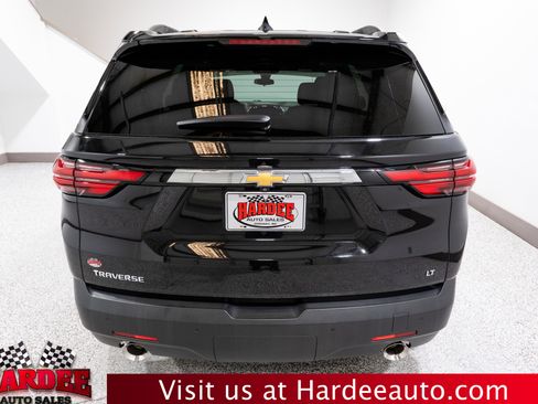 Used 2023 Chevrolet Traverse LT image 4