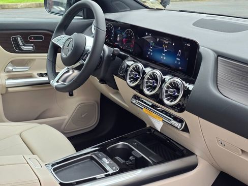 New 2026 Mercedes-Benz GLA 250 4MATIC image 28
