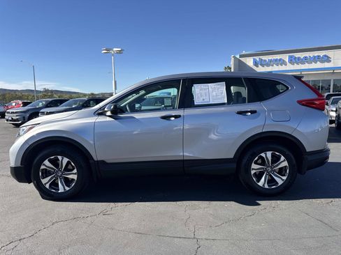 Used 2018 Honda CR-V LX image 2