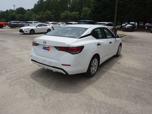 Used 2024 Nissan Sentra S FWD image 19