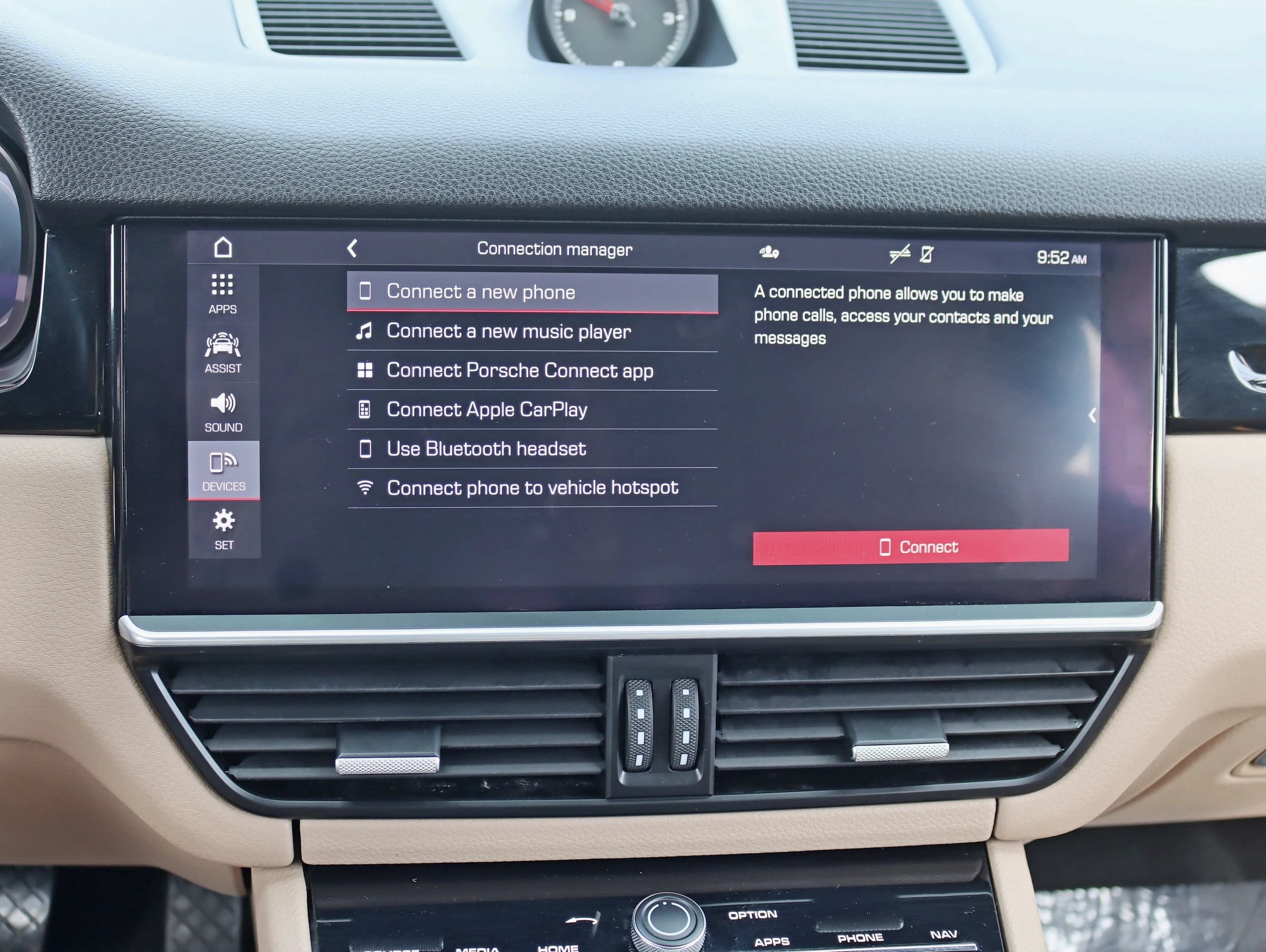 Used 2020 Porsche Cayenne AWD/4WD image 25