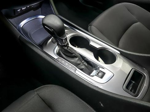 Used 2023 Chevrolet Malibu LT image 20