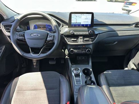 Used 2022 Ford Escape SEL w/ SEL Stealth AWD Package image 34