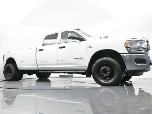 Used 2020 RAM 3500 Tradesman w/ Chrome Appearance Group image 36