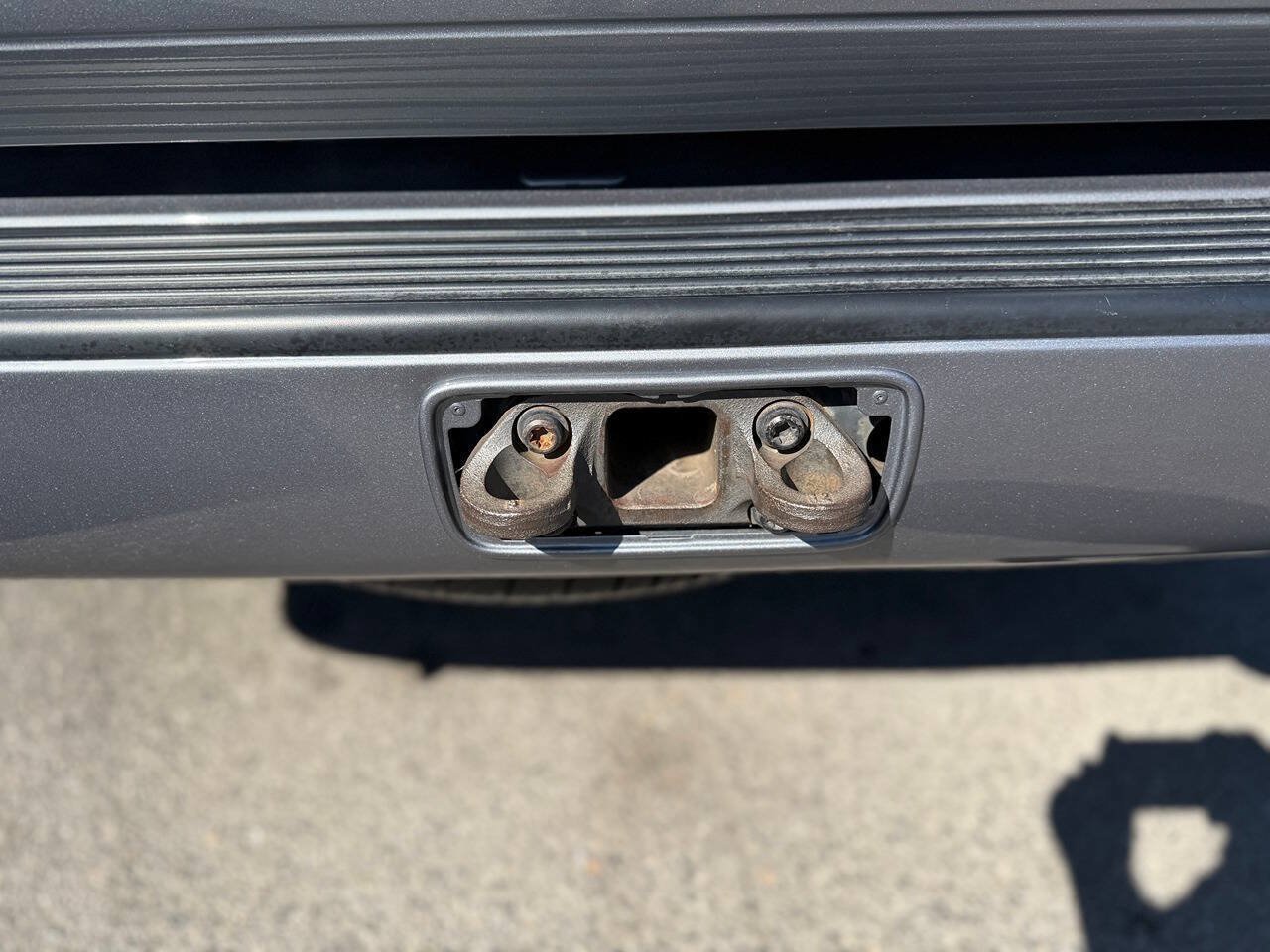 Used 2004 Lexus LX 470 4WD image 39
