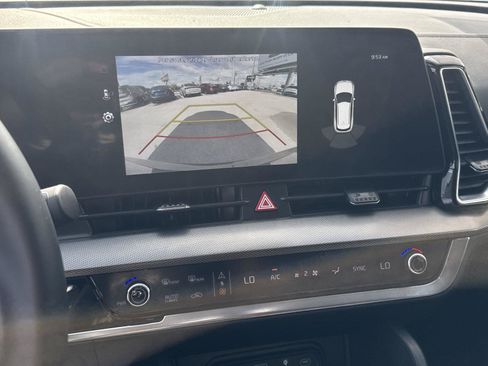 Used 2025 Kia Sportage SX FWD image 17