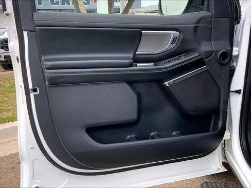 Used 2025 Ford Expedition Max Platinum AWD/4WD image 22