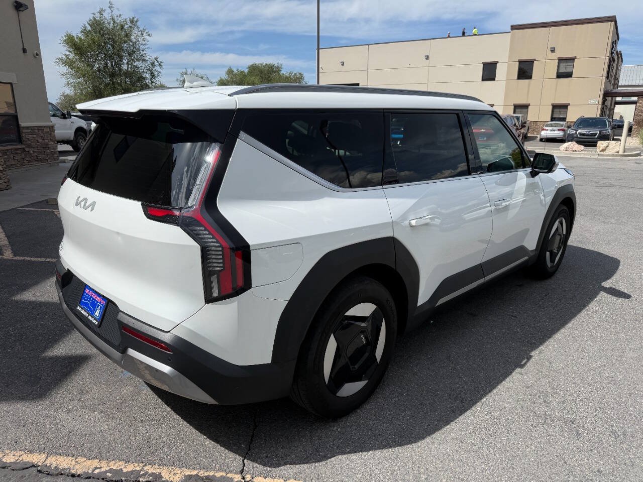 Used 2024 Kia EV9 Wind AWD/4WD image 8