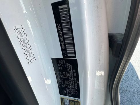 Used 2022 Kia Carnival SX FWD image 16