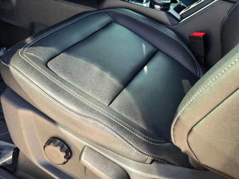 New 2025 Ford Bronco Badlands image 4